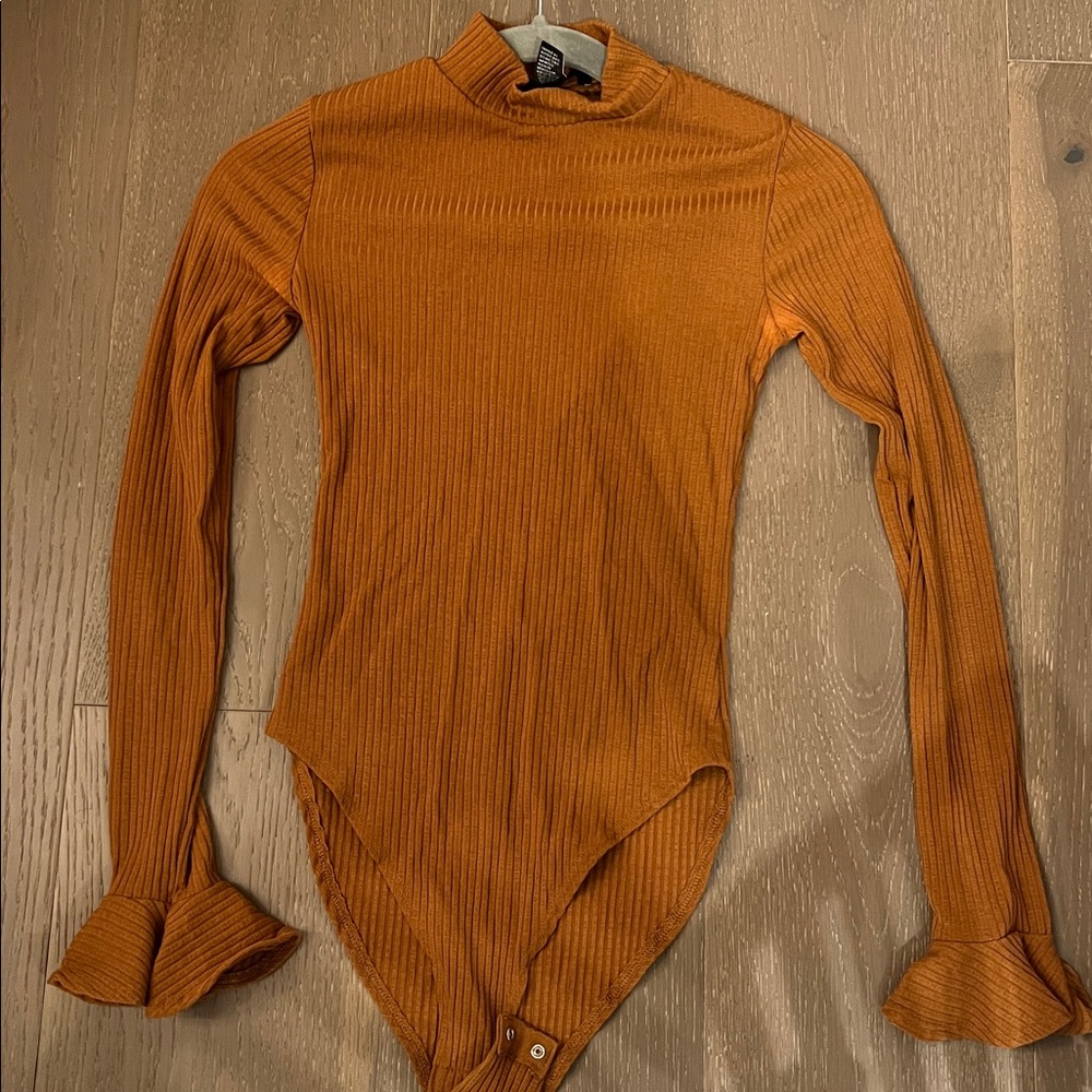 Forever 21 Ribbed Bodysuit - Picture 3 of 3